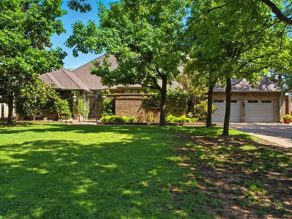 1409 Glenbrook Ter, Nichols Hills, OK 73116