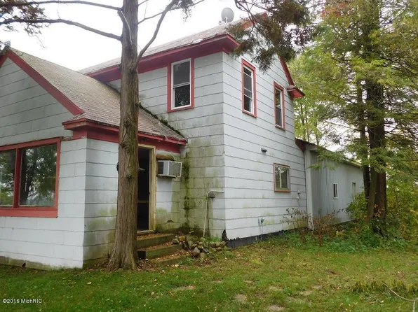 7423 Gravel Ridge Rd, Lakeview, MI 48850