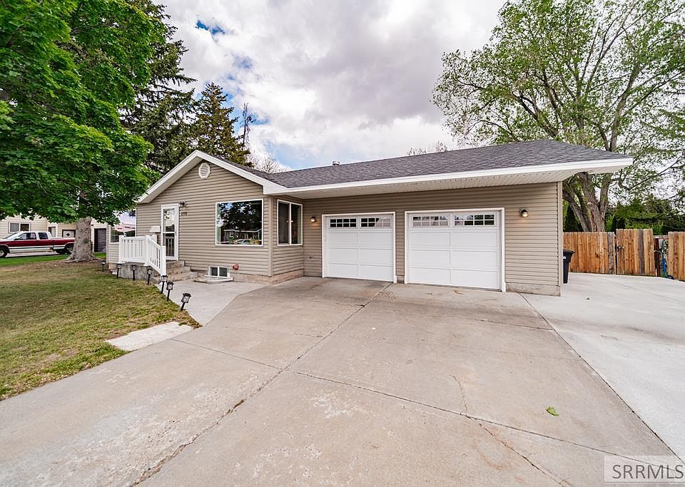1st image of 1775 S Avocet Dr
