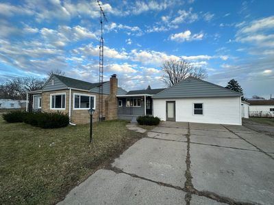 4050 N Jennings Rd, Flint, MI, 48504