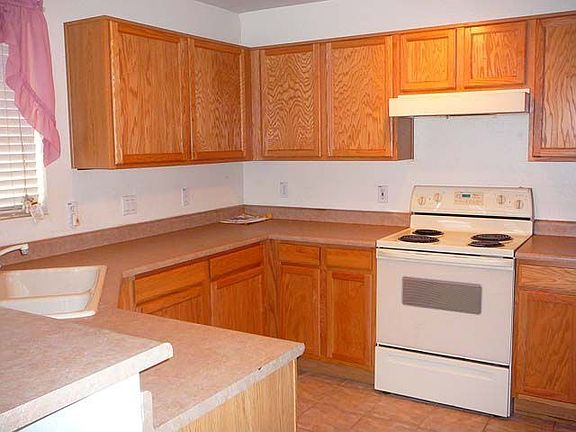 3rd image of 12008 W Dahlia Dr