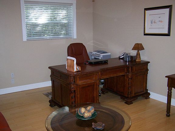 Bed Room / Office