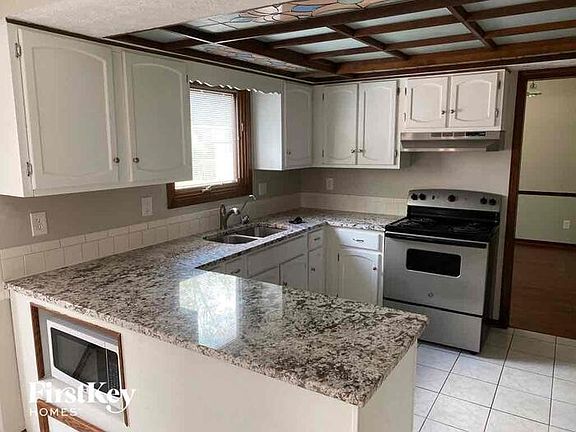 3rd image of 12038 Woodstock Ave NW