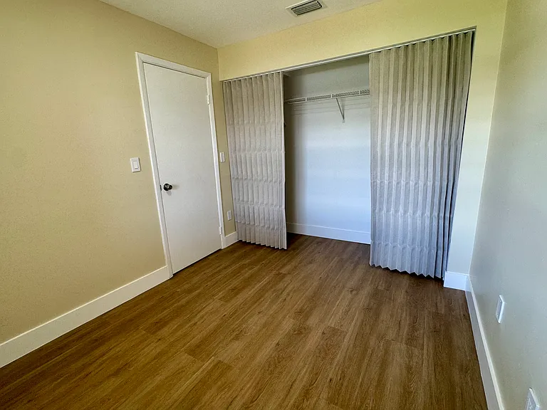 19360 SW 103rd Ct #19360 — Photo 7