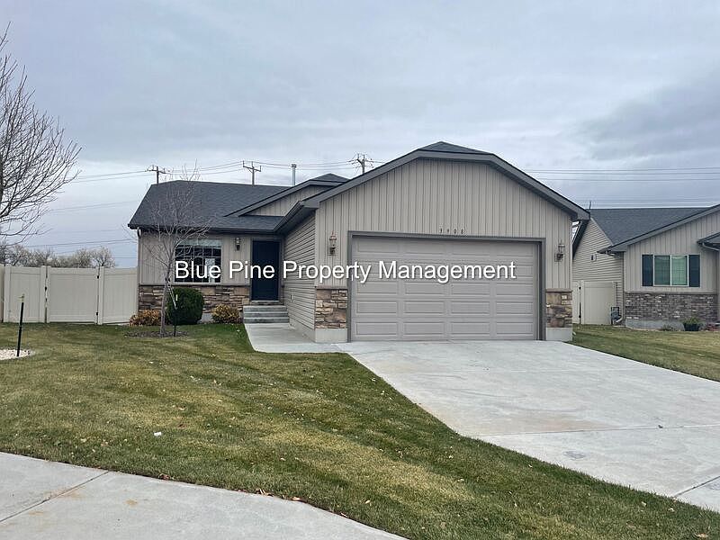 1st image of 3908 Tradition Ct