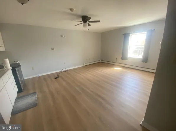 2712 N Main Ave APT 303, Scranton, PA 18508