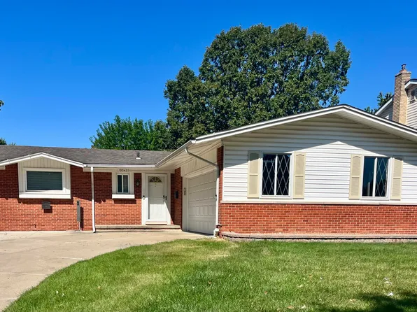 19342 Coventry Dr, Riverview, MI 48193