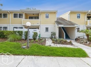 7951 Los Robles Ct, Jacksonville, FL 32256