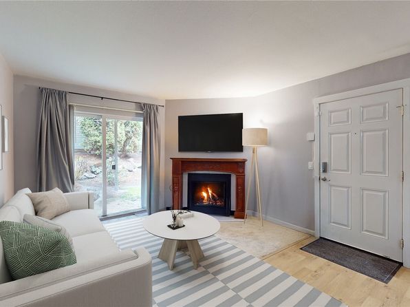 2609 S 272nd St APT 33