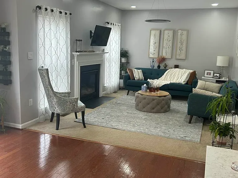7 Azalea St #1 — Photo 6