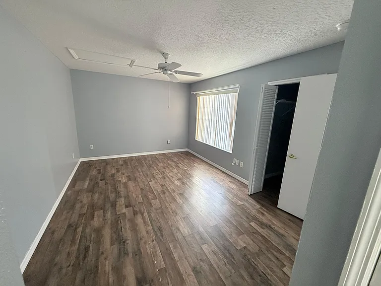 564 Orchid Dr — Photo 7