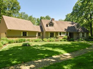 3208 Robert Parker Coffin Rd, Lake Zurich, IL 60047