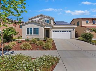 15816 Parry Peak Dr, Fontana, CA 92336