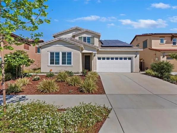 15816 Parry Peak Dr, Fontana, CA 92336