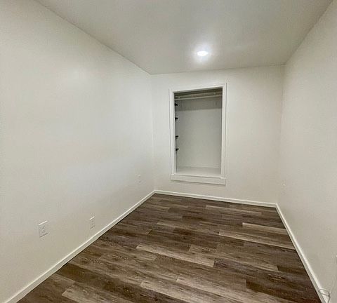 5th image of 662 Beverly Dr #2