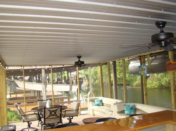 50 SE 236th St, Suwannee, FL 32692