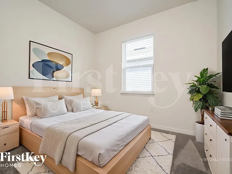 217 Windsor Reserve Dr — Photo 16