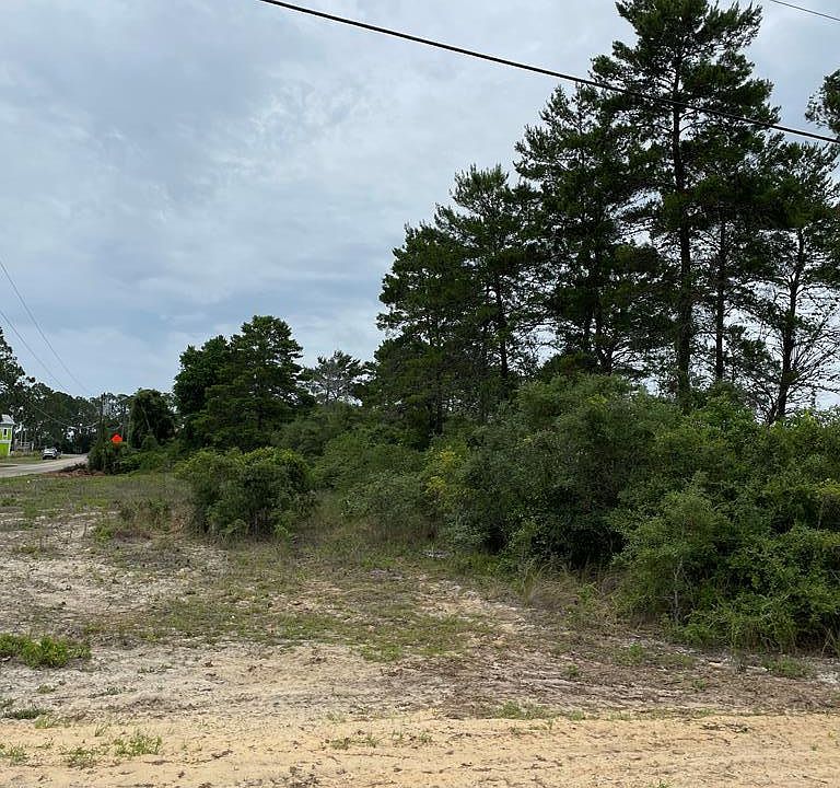 2nd image of 1832 Lighthouse Rd