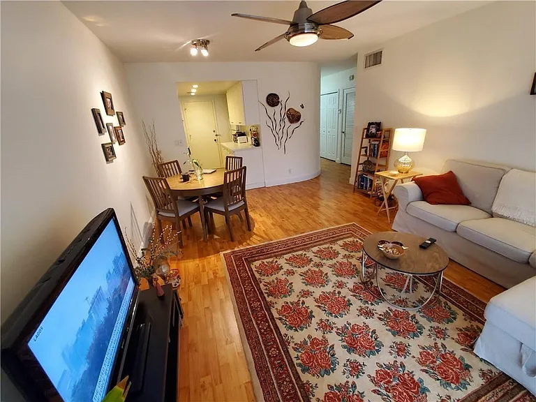 2190 NE 68th St #526 — Photo 22
