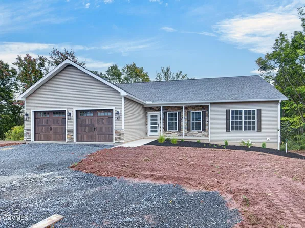 136 Ridgeway Dr, Lewisburg, PA 17837