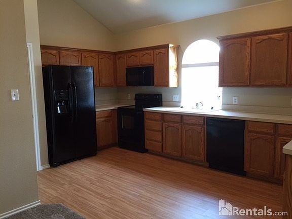 4th image of 10529 Fossil Hill Dr