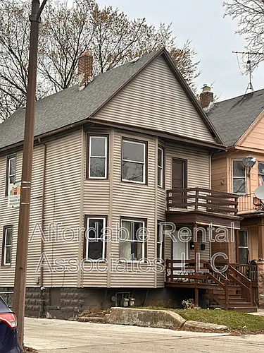 1916A W Rogers St #UPPER Photo 1