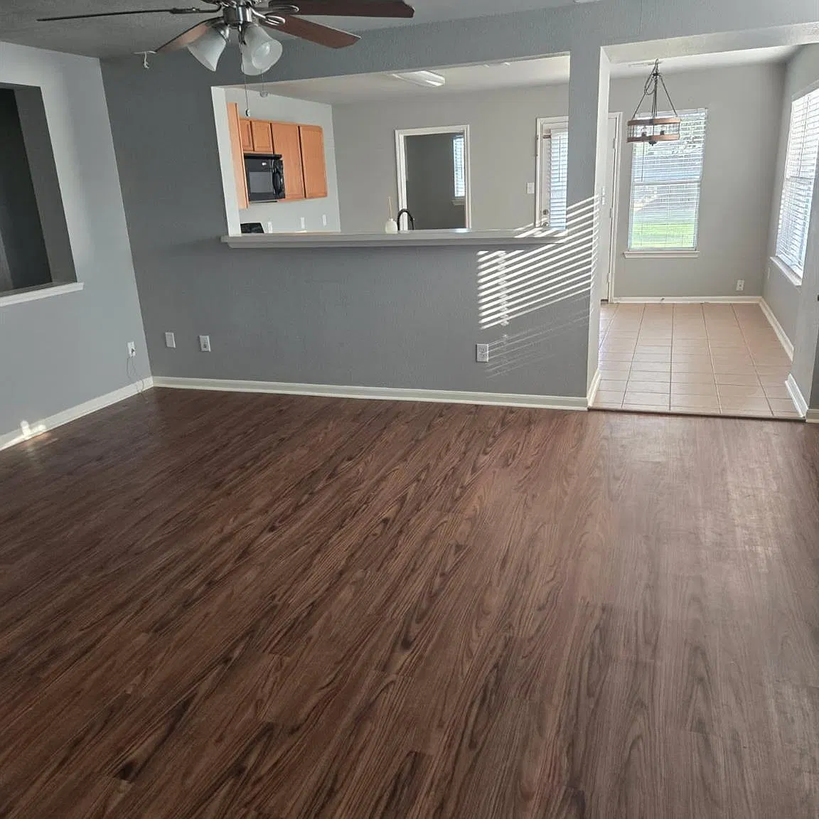 3 bed, 2.0 bath, 1442 sqft, $1,750 — Photo 2