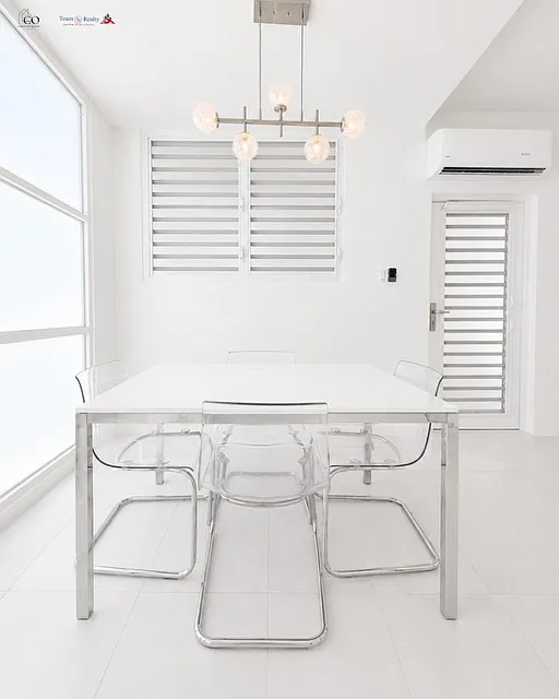 3 bed, 1.0 bath, 1200 sqft, $1,700 — Photo 4