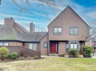 10 Valley View Dr, Basking Ridge, NJ 07920