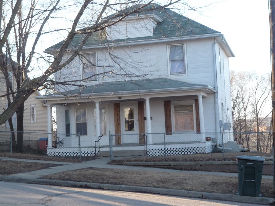 Front View of Home