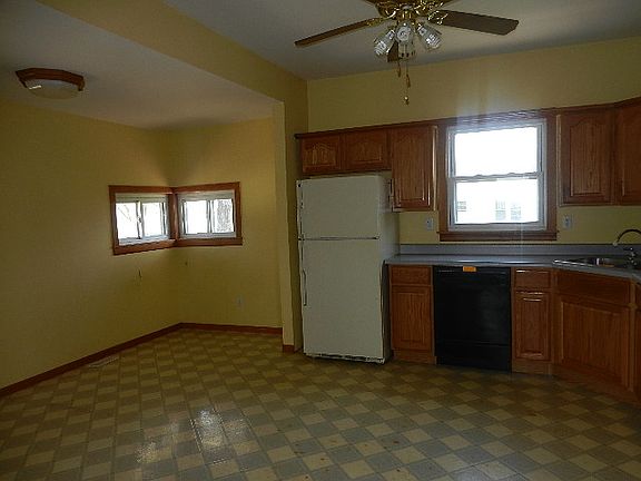 5th image of 2309 Coronette Ave
