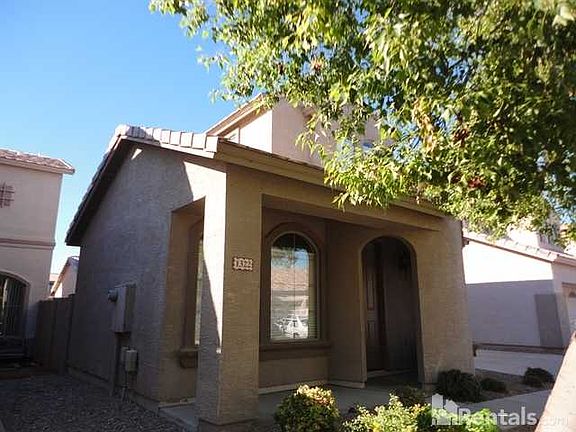 2nd image of 1322 S Loomis