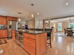 1 Avon Ln, West Newbury, MA 01985