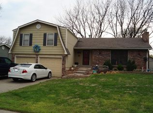 3213 SW Kent St, Topeka, KS 66614