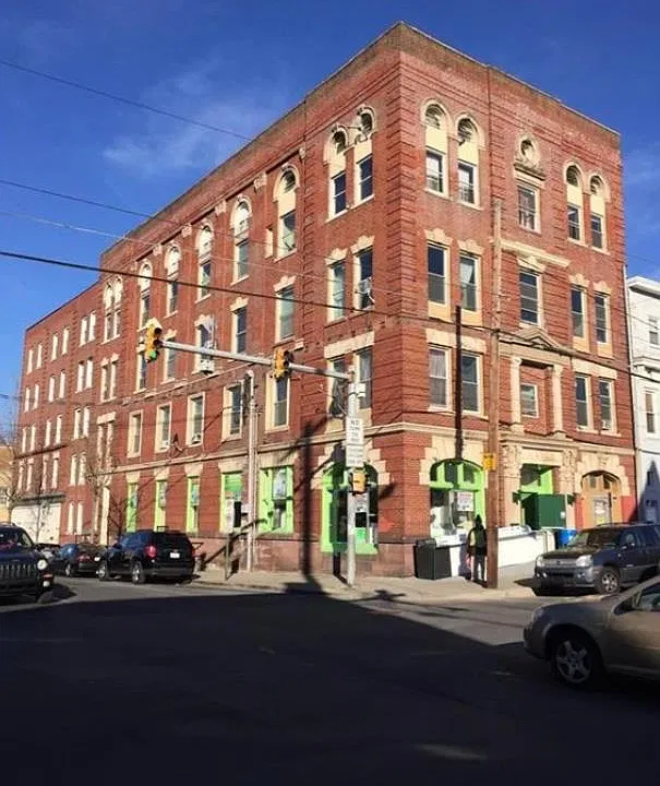 402 Ridge Ave #4C