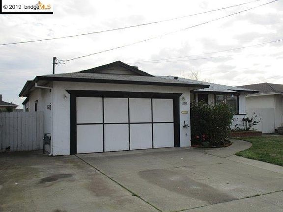 2nd image of 1548 Marshall St