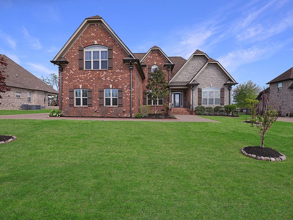 1st image of 417 Acacia Grove Ln