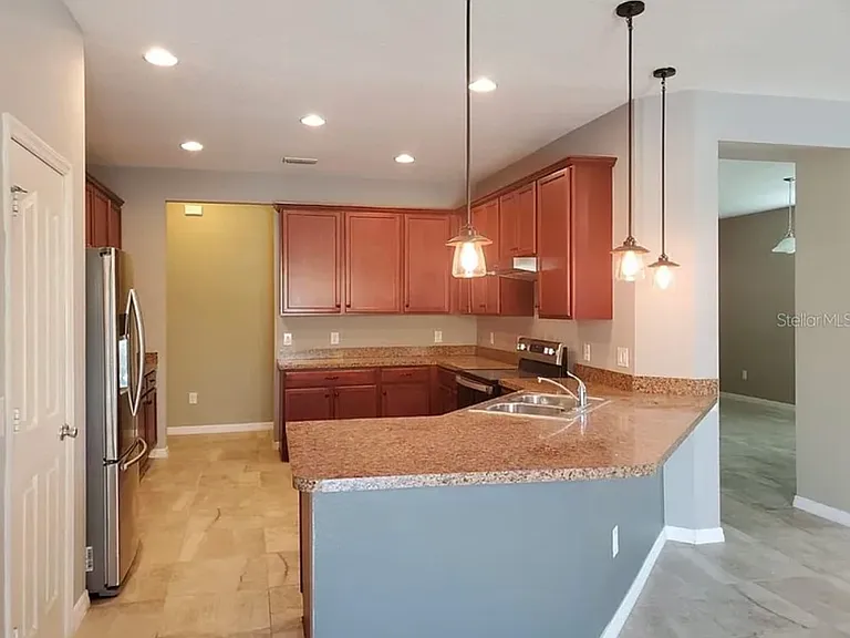 1507 Angler Ave — Photo 7