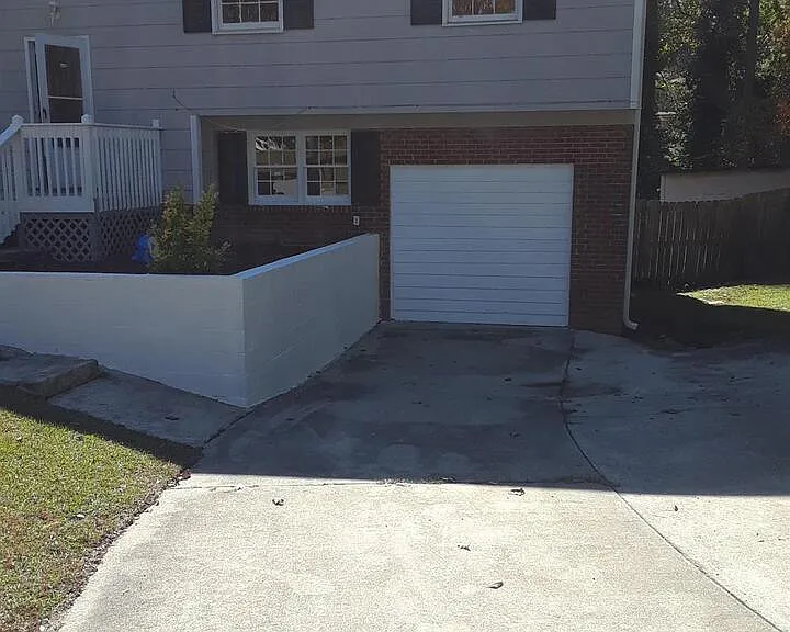 10527 Thrasher Rd — Photo 3