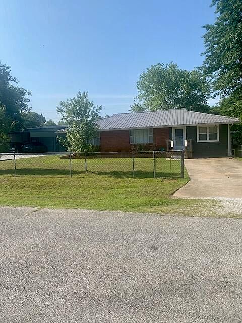 1st image of 259 Quapah Ave