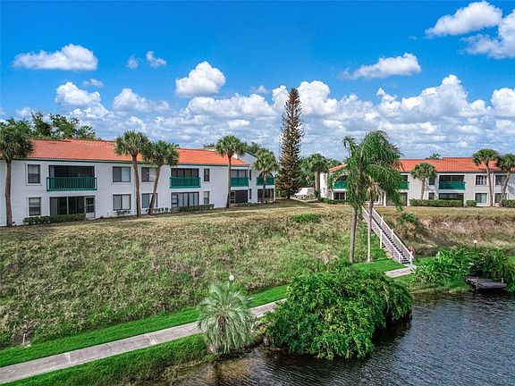 3rd image of 4729 CASABLANCA CIRCLE #C22