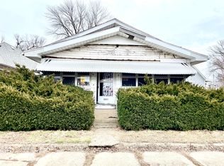 1207 N 8th St, Terre Haute, IN 47807