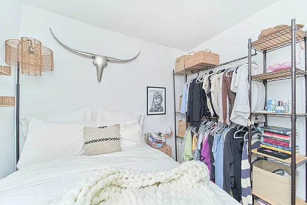 Rented by Living New York | media 8