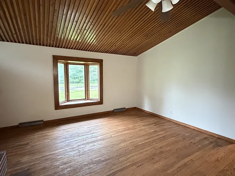 101 McKinley Cir — Photo 4