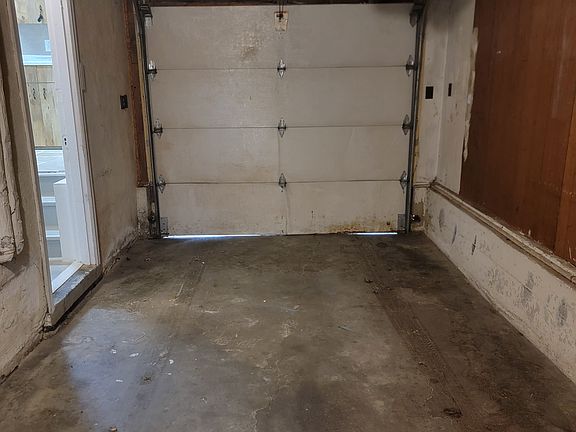 4th image of 3815 Columbine Pl