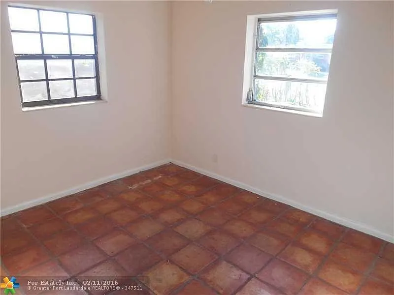 3 bed, $2,550 — Photo 4