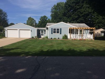 3901 Grape Ave NE, Grand Rapids, MI, 49525