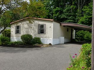 10 Clayton Dr, West Springfield, MA 01089