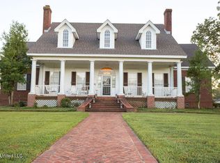 943 Woodlee Dr, Jackson, MS 39272