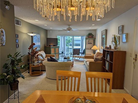 4th image of 6369 Bay Club Dr APT 4